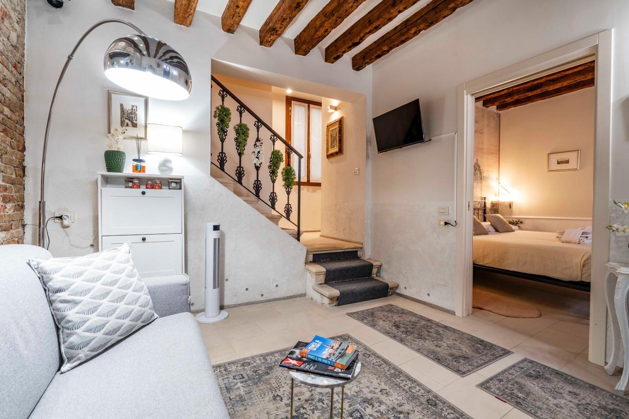 Ca' Pestrin Suite House - San Marco Square 威尼斯 外观 照片